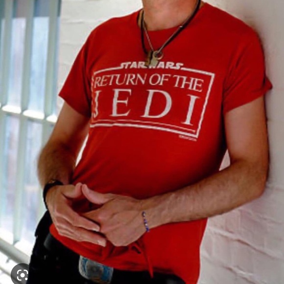 🟣 BOGO! Women’s “Star Wars: Return of the Jedi” T-shirt - Picture 2 of 4